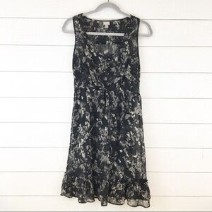 Converse One Star Gray Print Ruffle Dress